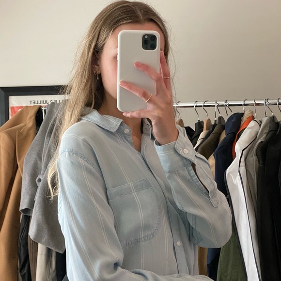 Rails blue and white striped button up in size medium - Picture 4 of 4